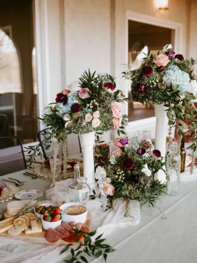 Capture the table decoration